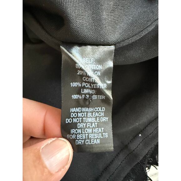 Lulus Lace Long Sleeved Dress Size Small - Picture 5 of 6